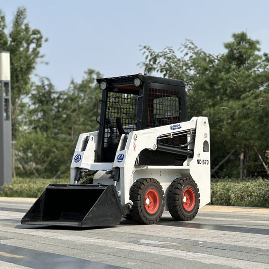 Mokstursvél með taðkló